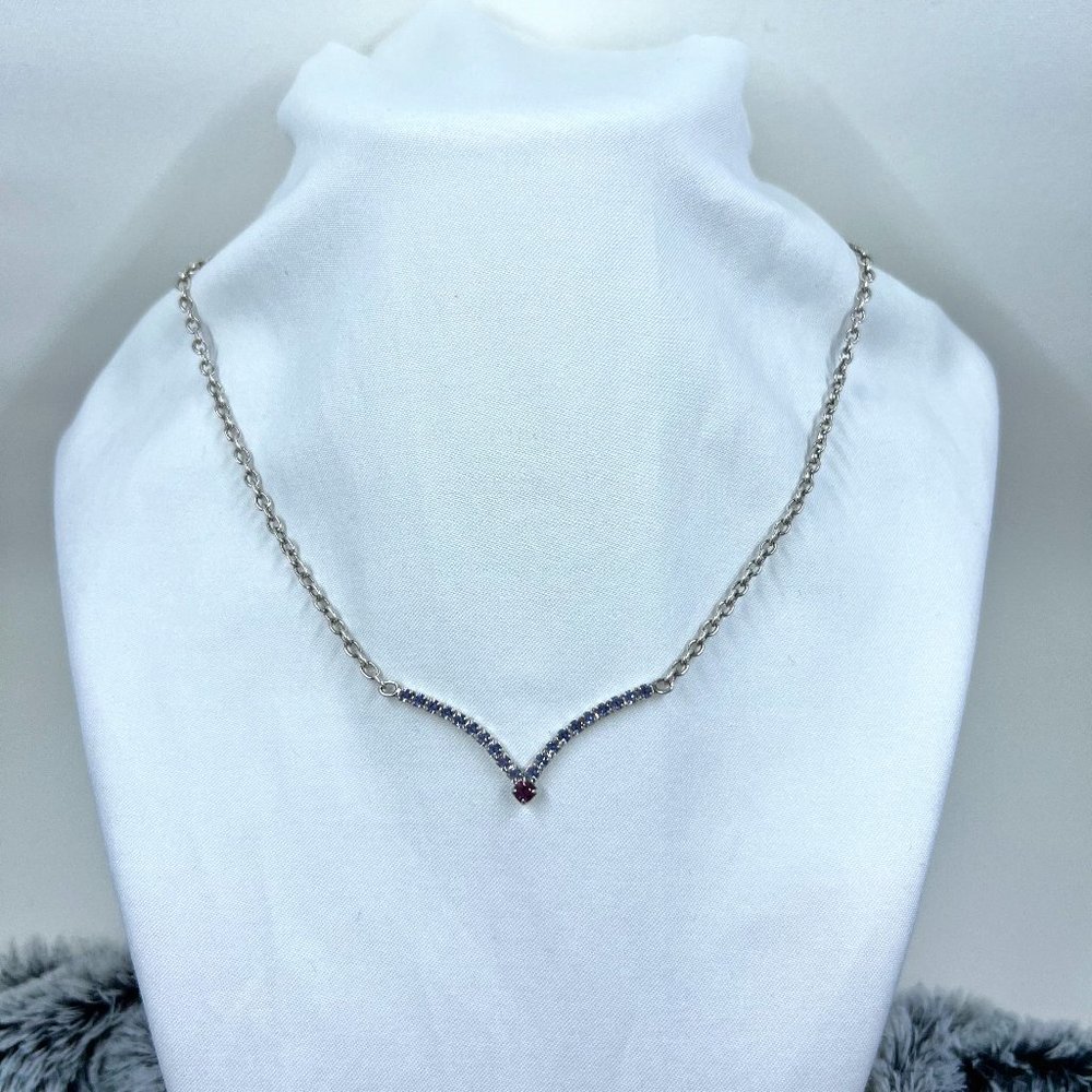 Silver Toned 14” Chain Necklace with Bar Pendant.
